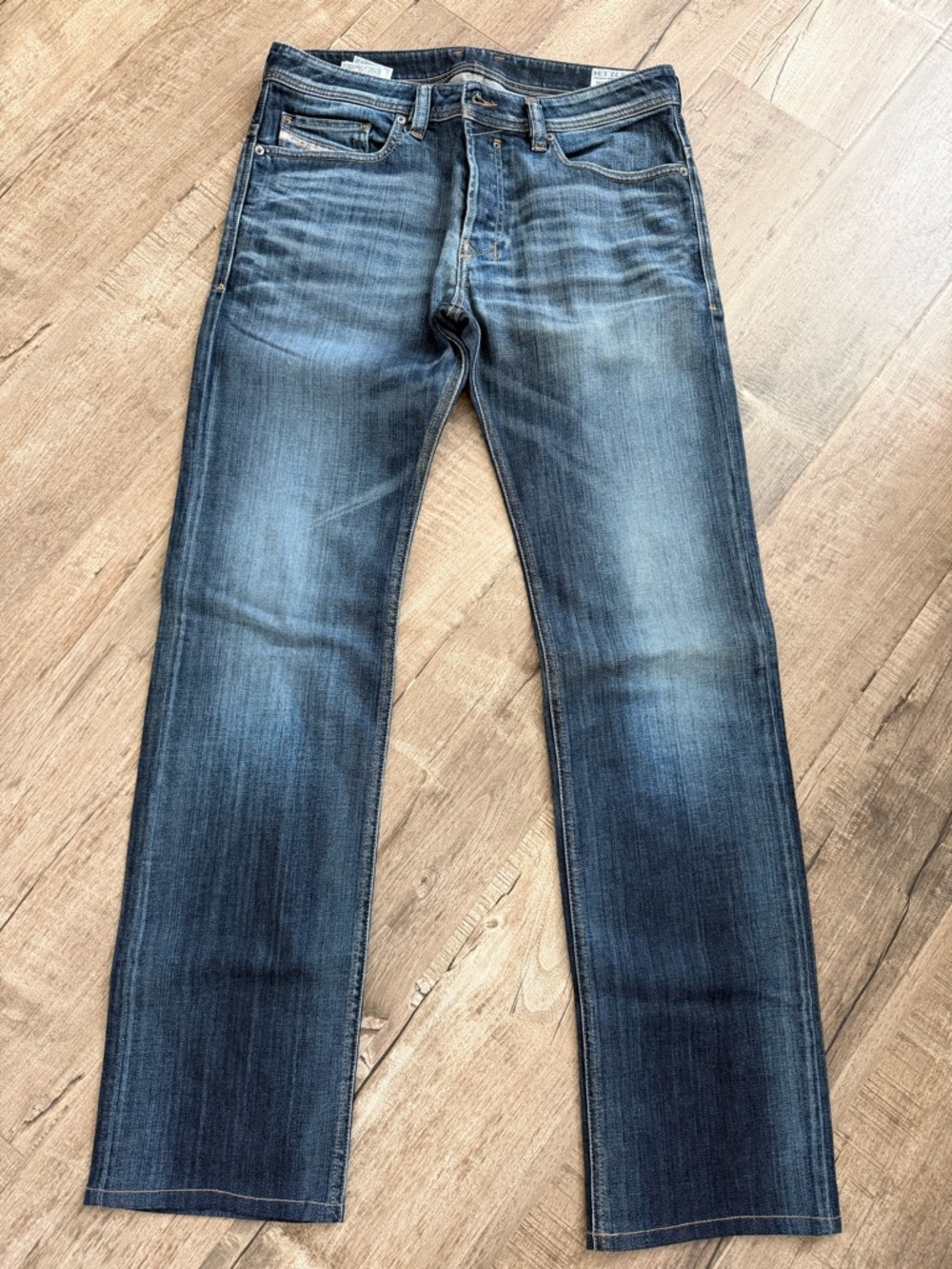 Diesel Men's Faded Blue Straight Jeans, Model: Safado, Size: 32W, 34L